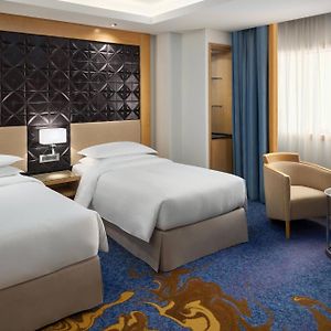 Traditional Twin Room City View 2 Twin Beds